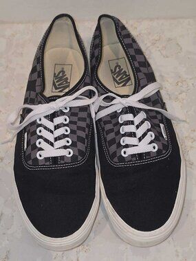 Authentic VANS Mens 11.5 Black Gray Checkerboard Canvas Sneakers